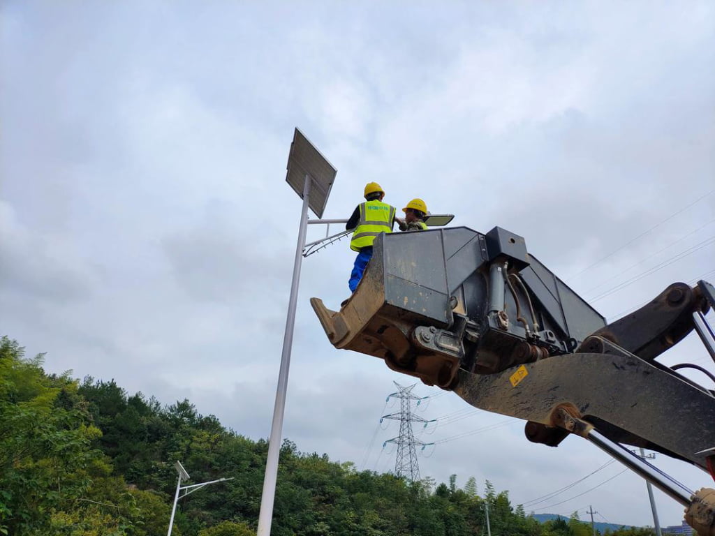 How to Install Solar Street Light?